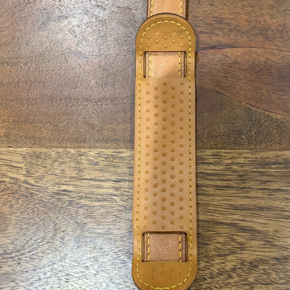 Louis Vuitton Brown Leather Strap with Gold Hardware - Picture 9 of 11